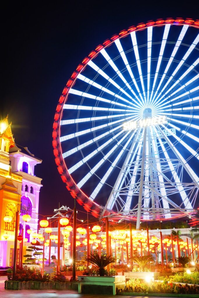 Da Nang Sunwheel at night