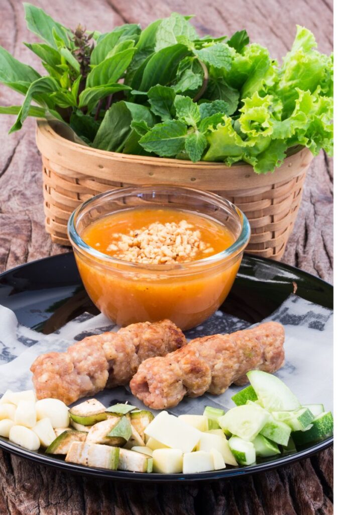 nem lui da nang