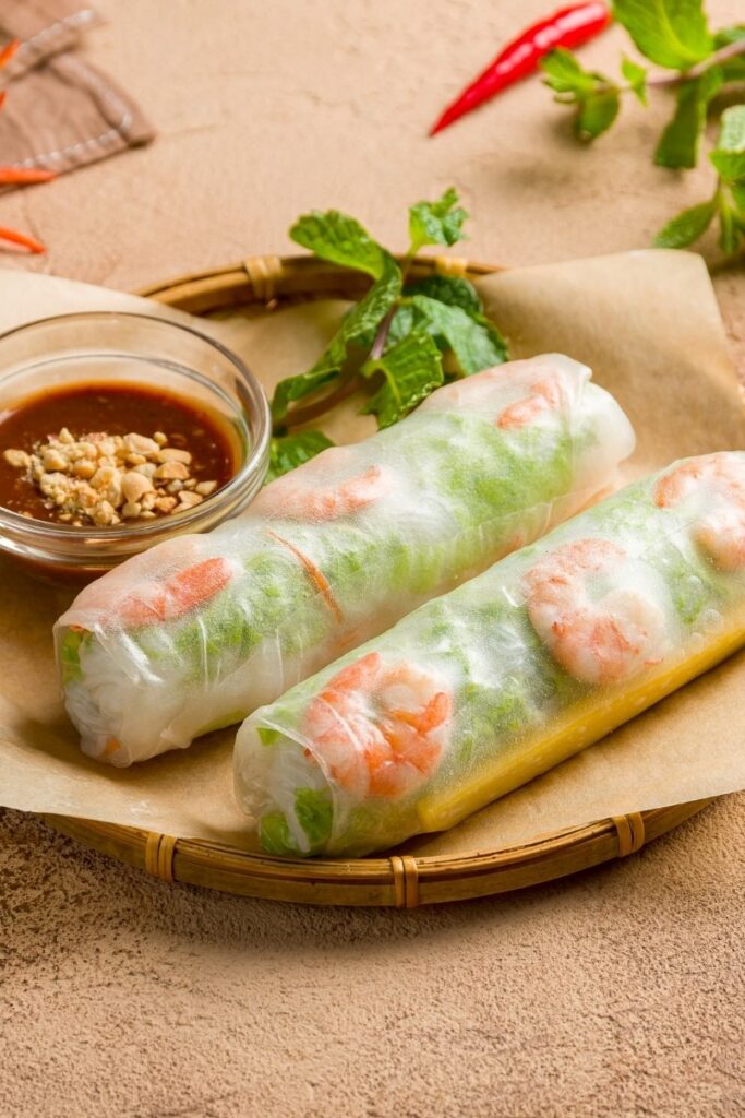 Vietnamese dishes served for lunch at Am Thuc Tran