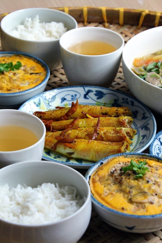 Valentine’s Day & Lunar New Year Dinner in Da Nang 2026: Where to Dine When Two Celebrations Collide Xanh House offers traditional Vietnamese dining experience during Tết