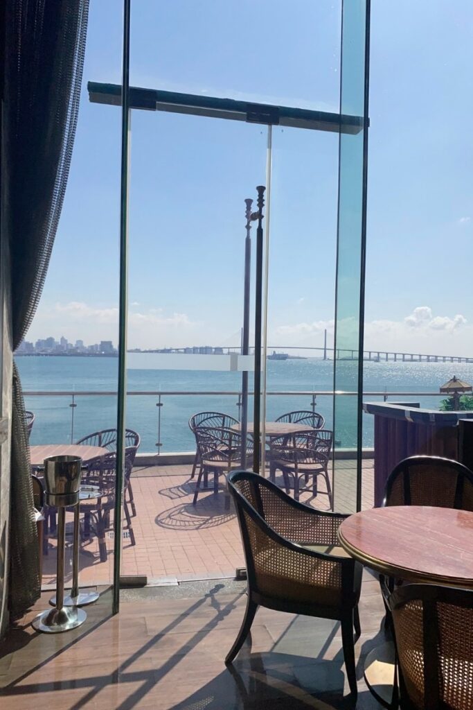 6 Best Restaurants for 8/3 Dinner in Da Nang (Romantic Picks for International Women’s Day 2026) Memory Lounge